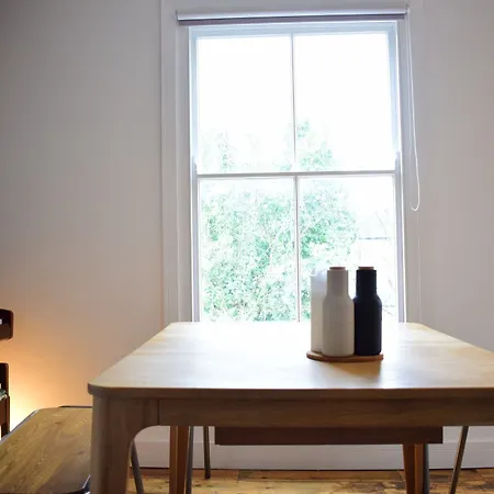 1 Bedroom Near O'connell Street